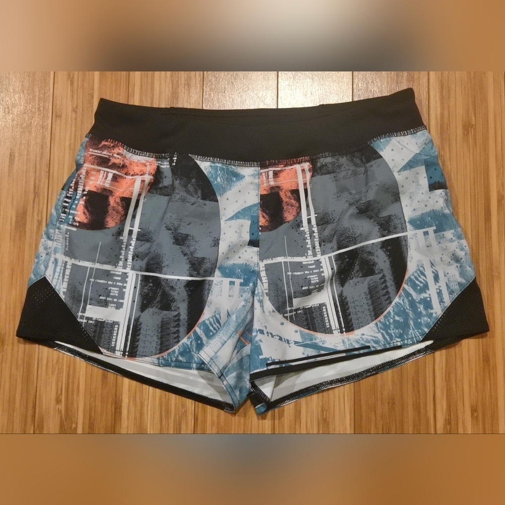 NWOT Reebok Women's Graphic Athletic Shorts